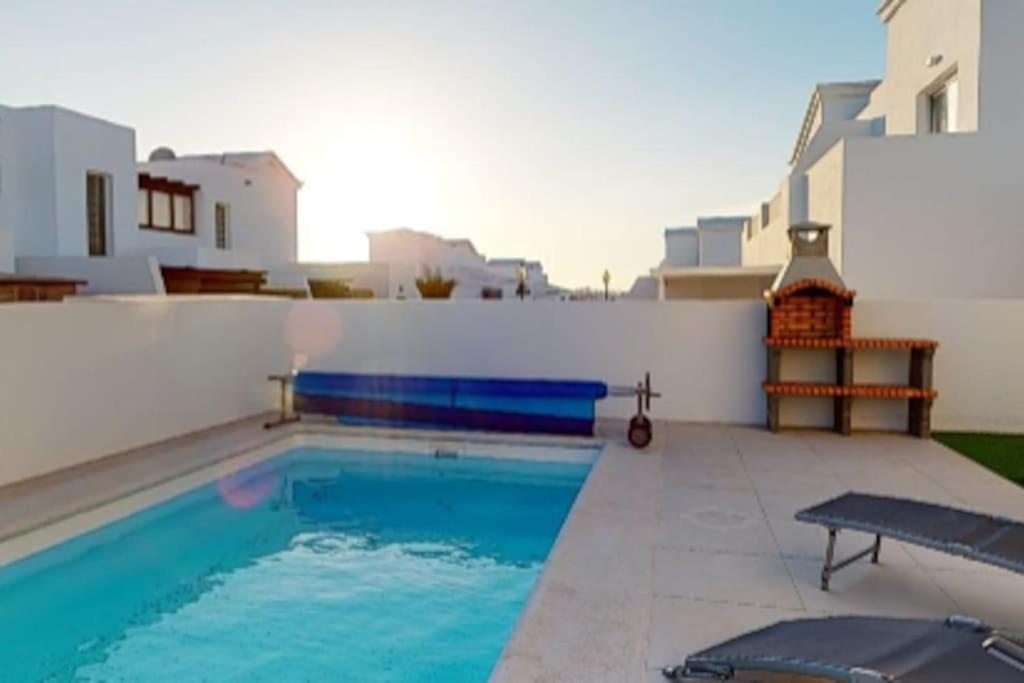 Villa Rosa Playa Blanca Luxury 2 Bed 2 Bath Villa With Private Pool, Patio Exterior photo